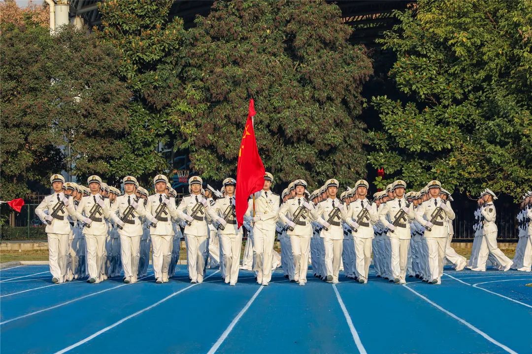 2022年海军服装图片